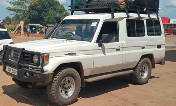 4x4 Safari Land Cruise